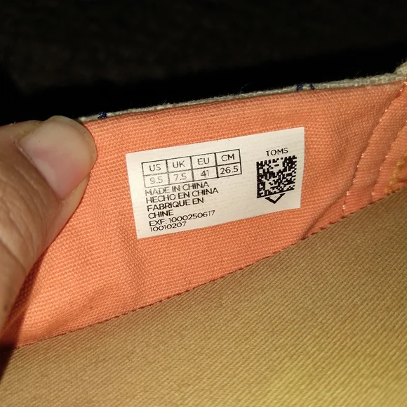 Toms with anchor ⚓ design - Picture 3 of 6